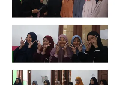 Kolase santriwati baru berpose bersama saat Masta’ri 2025