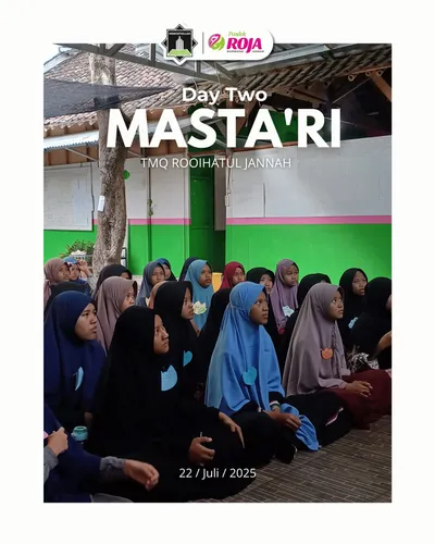 Hari kedua Masta’ri 2025: santriwati baru duduk bersama di aula Pondok Roja